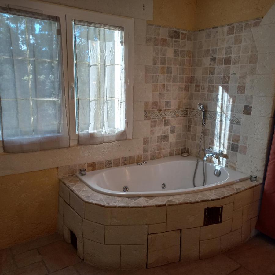 Ladern-sur-Lauquet Gite With Private Jacuzzi, Shiatsu & Healthy Food מראה חיצוני תמונה